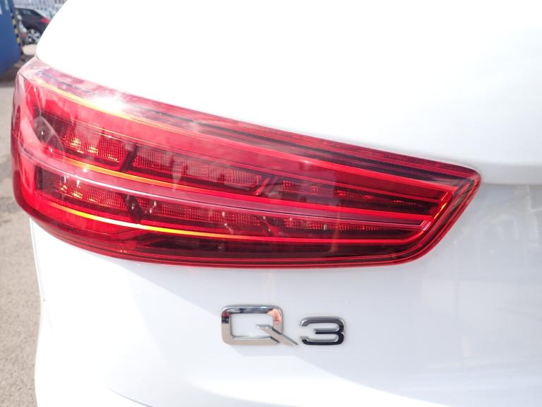 2015 Audi Q3 2.0 TDI SE SUV 5dr Diesel S Tronic quattro Euro 6 (s/s) (150 ps)