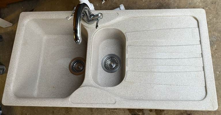 KITCHEN SINK & MIXER TAPS