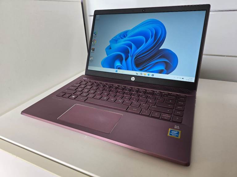 HP Pavilion 14-ce0524 14inch laptop 8GB Ram, Win 11