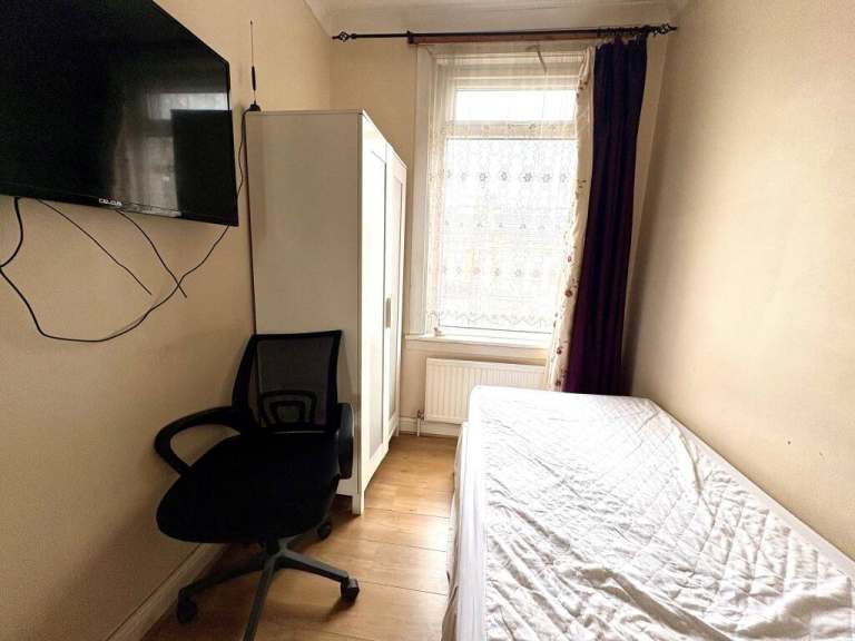 🏡🗝 Room in East Ham – Bills Included 🏡🗝