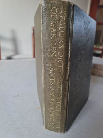 Reader's Digest Encyclopedia of Garden Plants and Flowers Book