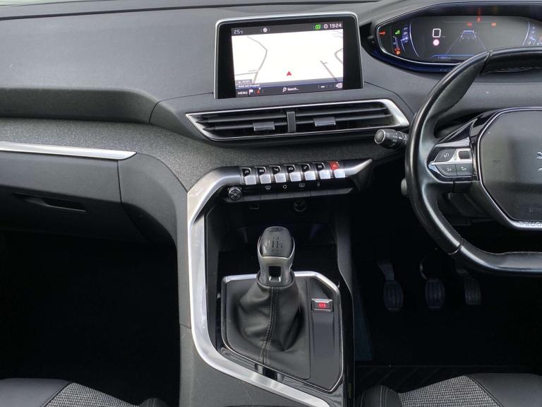 PEUGEOT 5008 1.2 PURETECH ALLURE EURO 6 5DR 2019 [19] BLUE