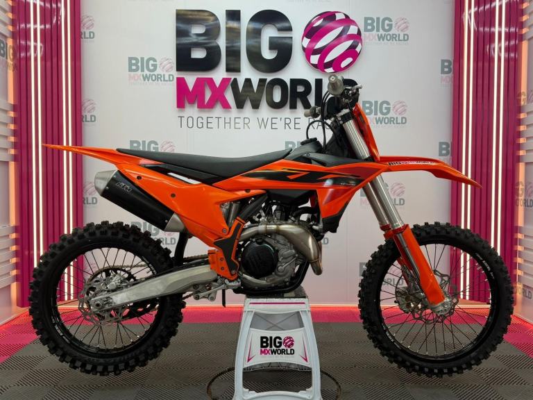 KTM SXF 450 2025 - Only 9 Hrs - Stock, Clean & Great Saving