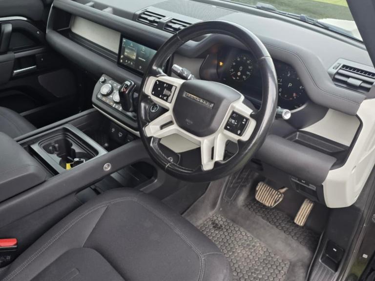 2021 Land Rover Defender 3.0 D200 Hard Top Auto PANEL VAN Diesel Automatic