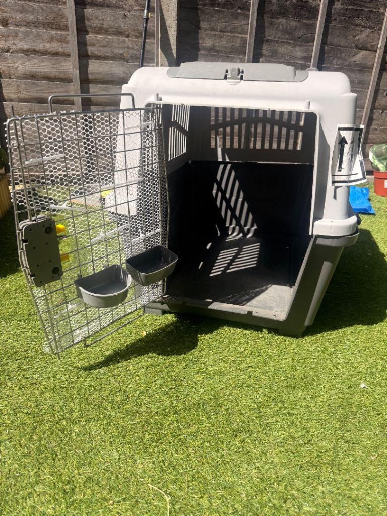 Large pet travel crate