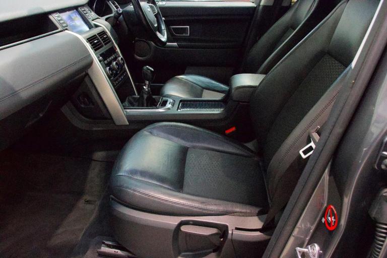 2016 Land Rover Discovery Sport 2.0 TD4 SE 5dr [5 seat] ESTATE DIESEL Manual