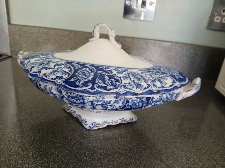1890's Blue & White Covered Tureen Ironstone Rudyard F.W. & Co England