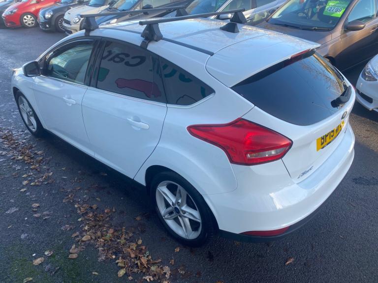 2015 Ford Focus 1.0 EcoBoost Zetec 5dr HATCHBACK Petrol Manual