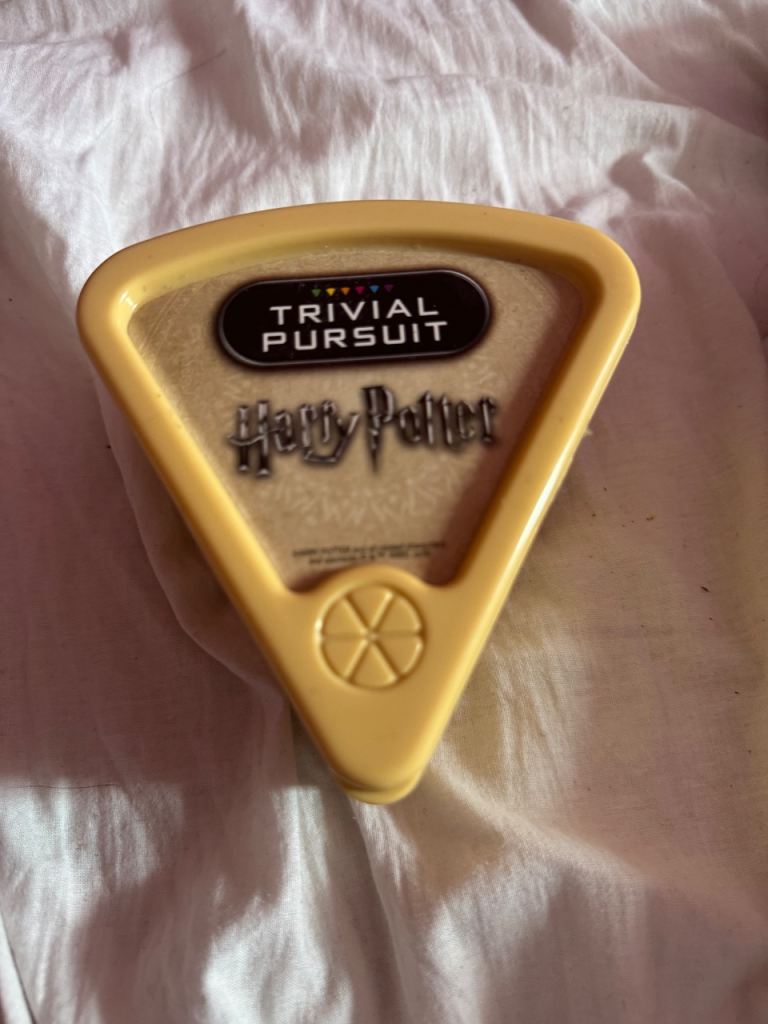 Trivial Pursuit Harry Potter Edition Board Game – Good Condition