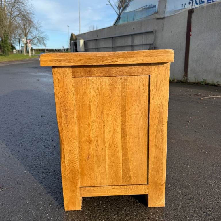 Solid Oak TV Unit Modern Oak Furnitureland Cabinet Stand Rustic Original