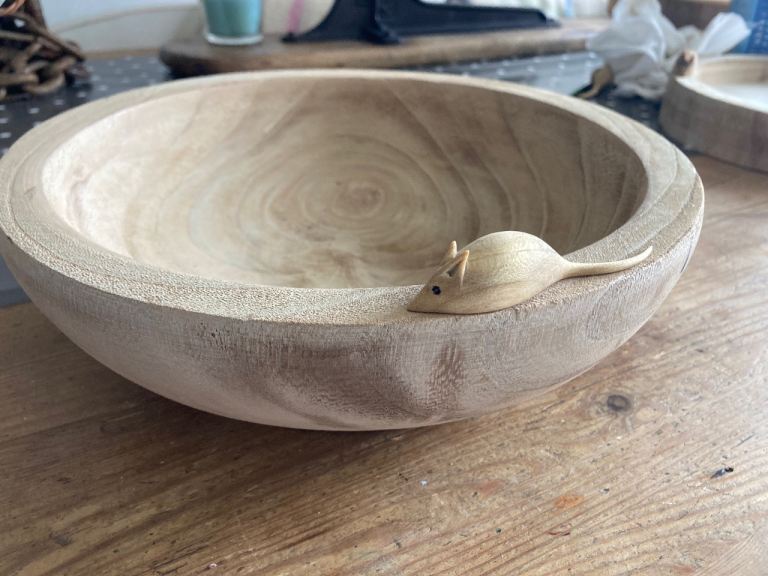Wooden Fruit Bowl With Mouse Detail