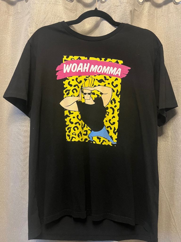 Johnny Bravo Woah Momma Adults T-Shirt | Official Licensed Black Unisex VGC