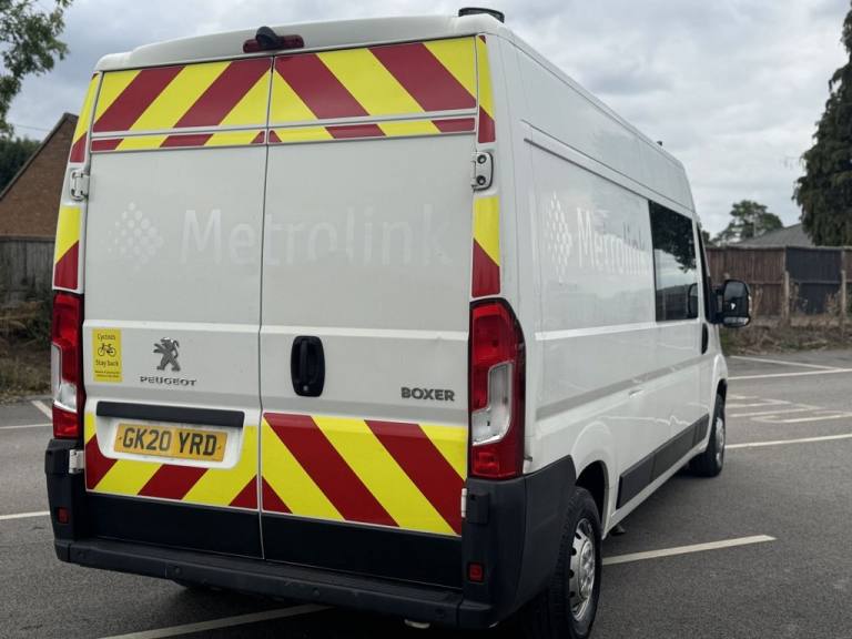 2020 Peugeot Boxer 2.0 BlueHDi 335 Built for Business Professional Crew Van 5dr Diesel Manual  PA...