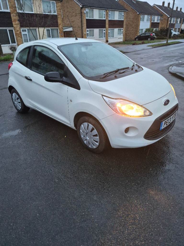 Ford, KA, Hatchback, 2013, Manual, 1242 (cc), 3 doors