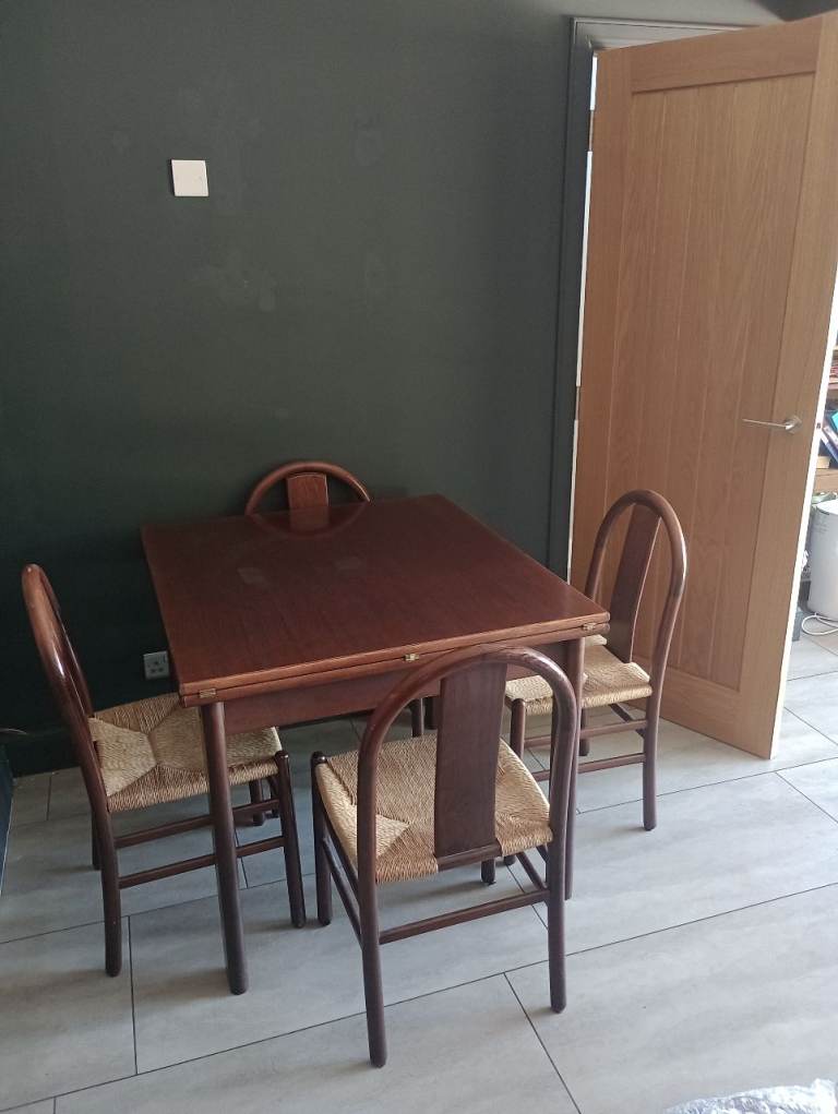 Dining table and 6 chairs