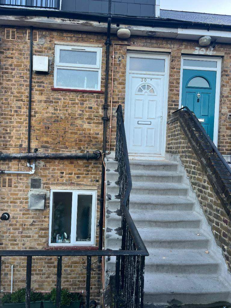 Spacious & Cosy double room for rent SE4 2RA