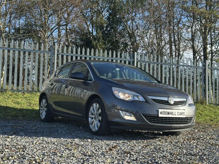 VAUXHALL ASTRA 1.6 16v SE 2011