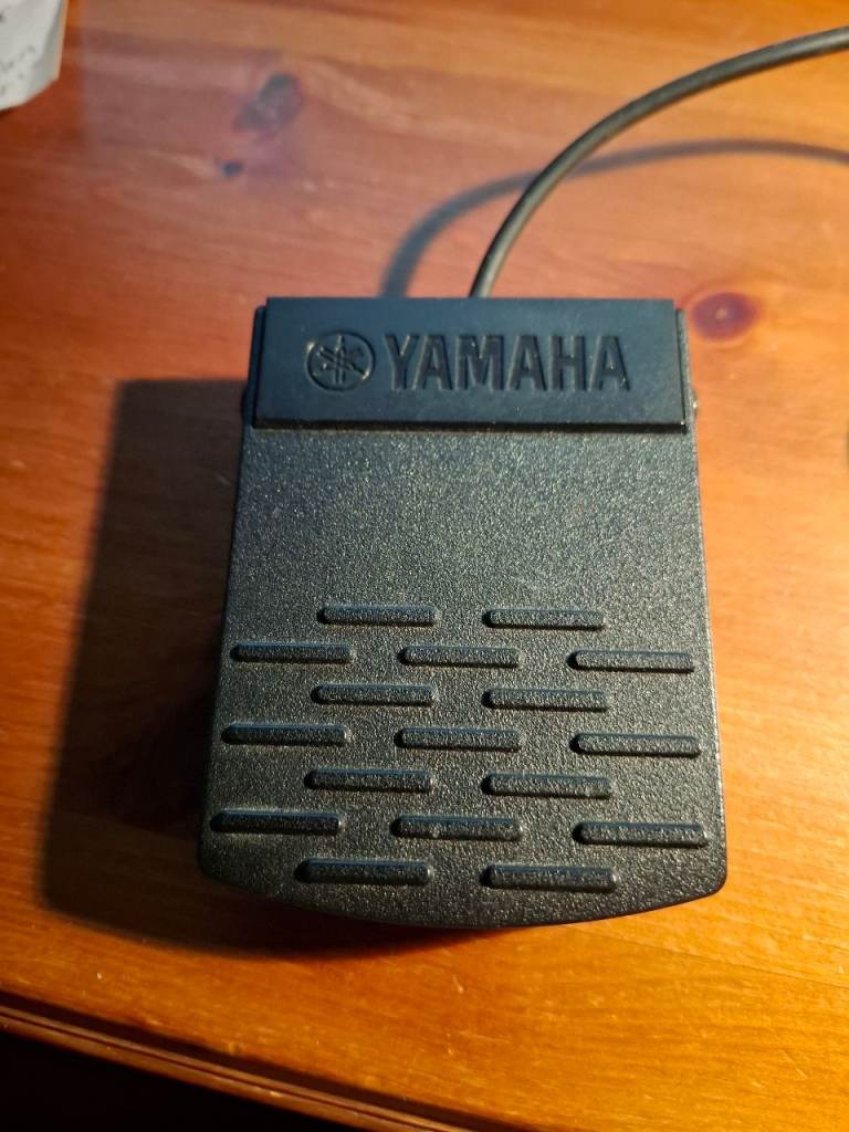 Yamaha FC5 Sustain Damper Pedal Foot Switch With 1/4" Jack
