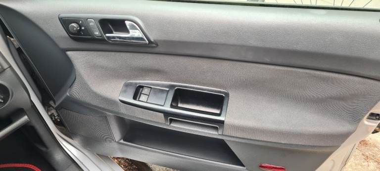 Volkswagen, POLO, Hatchback, 2004, 1390 (cc), 5 doors