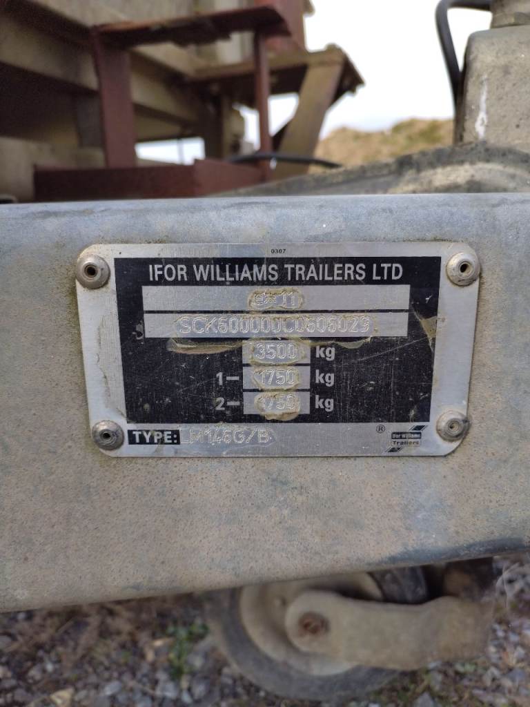 LM146 Twin axle 3500KG