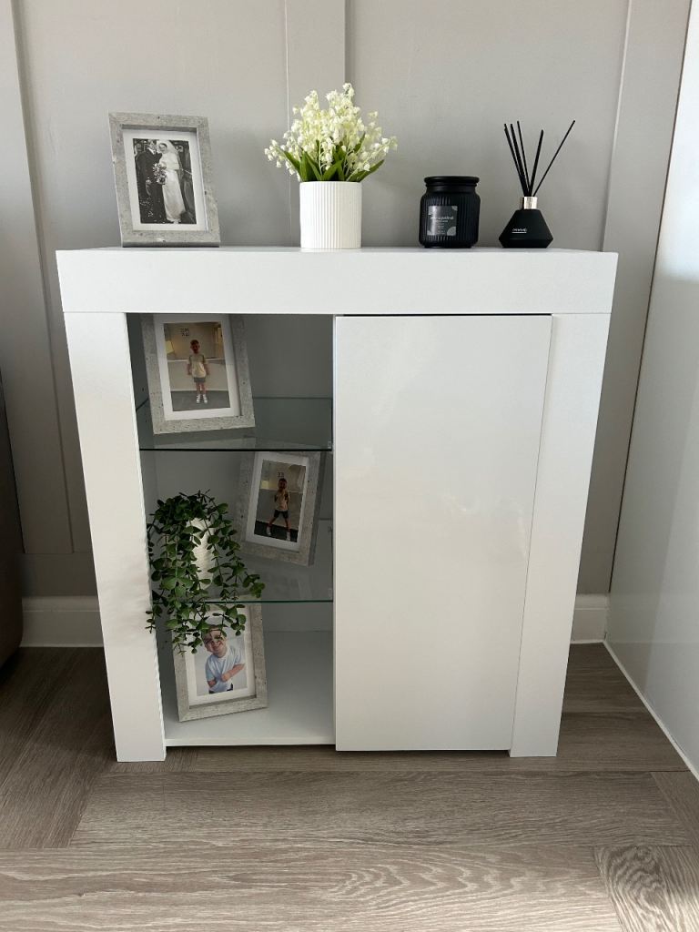 White sideboard 