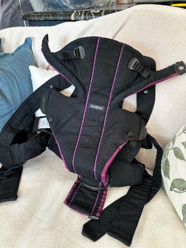 Price reduction: BabyBjörn Carrier Almost New! 