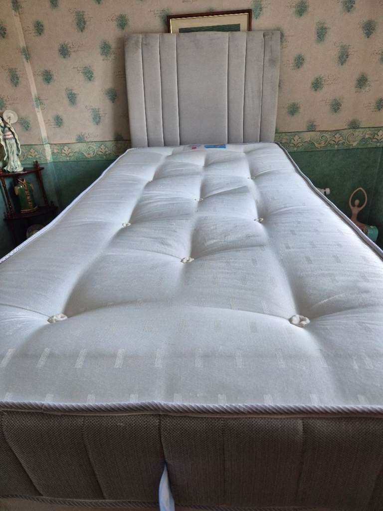 Divan base, single mattress and headboard – Excellent Condition