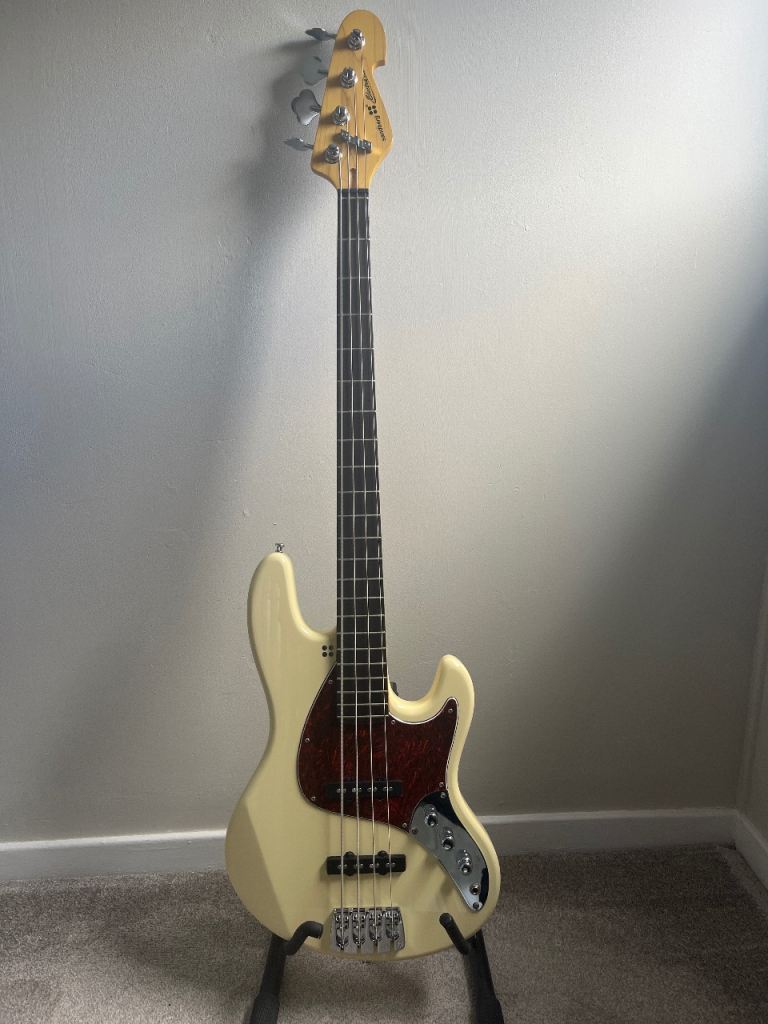 Sandberg Electra TT 4 Bass Guitar