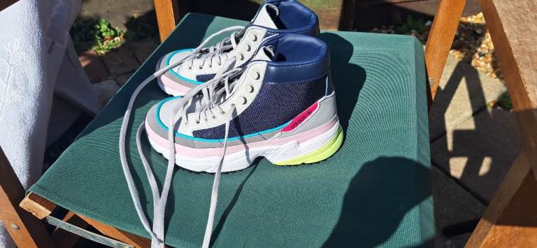 Adidas ladies teainers