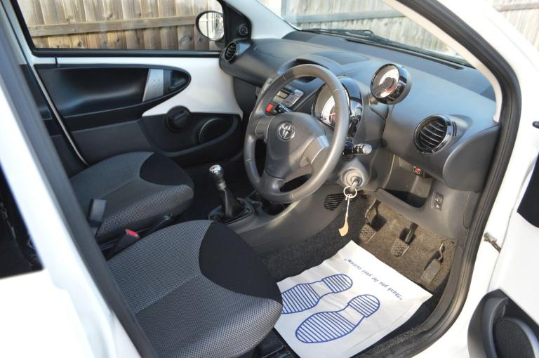 2014 Toyota AYGO 1.0 VVT-i Mode 5dr [AC] HATCHBACK PETROL Manual