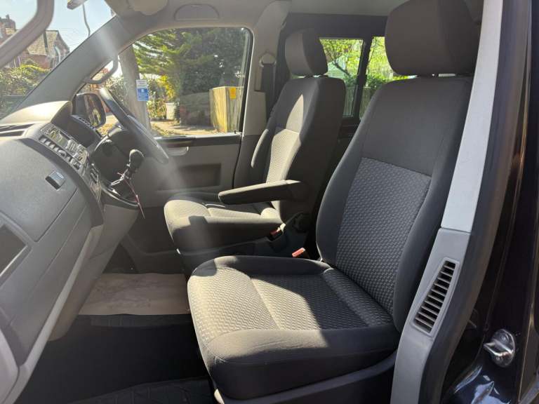 VOLKSWAGEN TRANSPORTER KOMBI 2.0 BiTDI T32 180 Bhp 2012