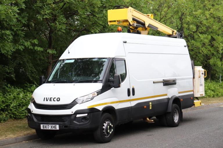 IVECO DAILY 70-180 VERSALIFT VTM 170 CHERRY PICKER VAN (2017)
