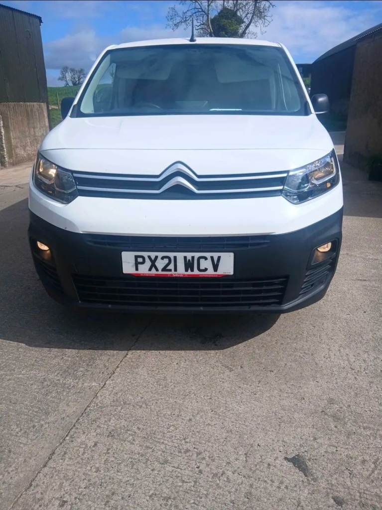 🔥CHEAPEST 2021 hpi clear berlingo in uk -ireland van is stone mint throughout and drives like new