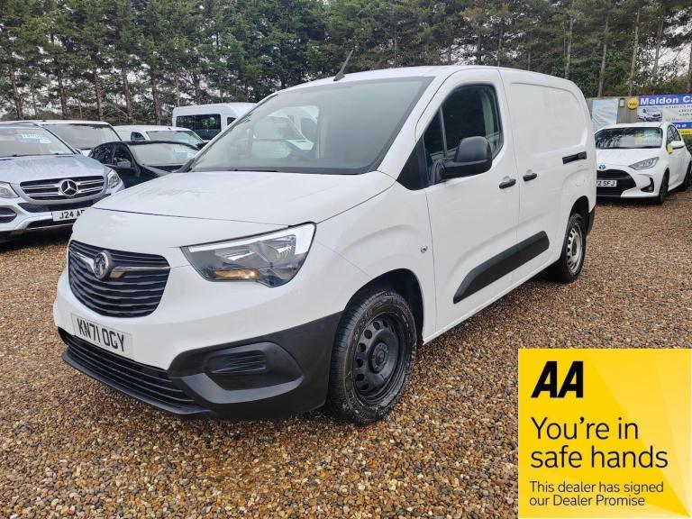 2021 Vauxhall Combo 1.5 Turbo D 2300 Edition L2 H1 Euro 6 4dr PANEL VAN Diesel Manual