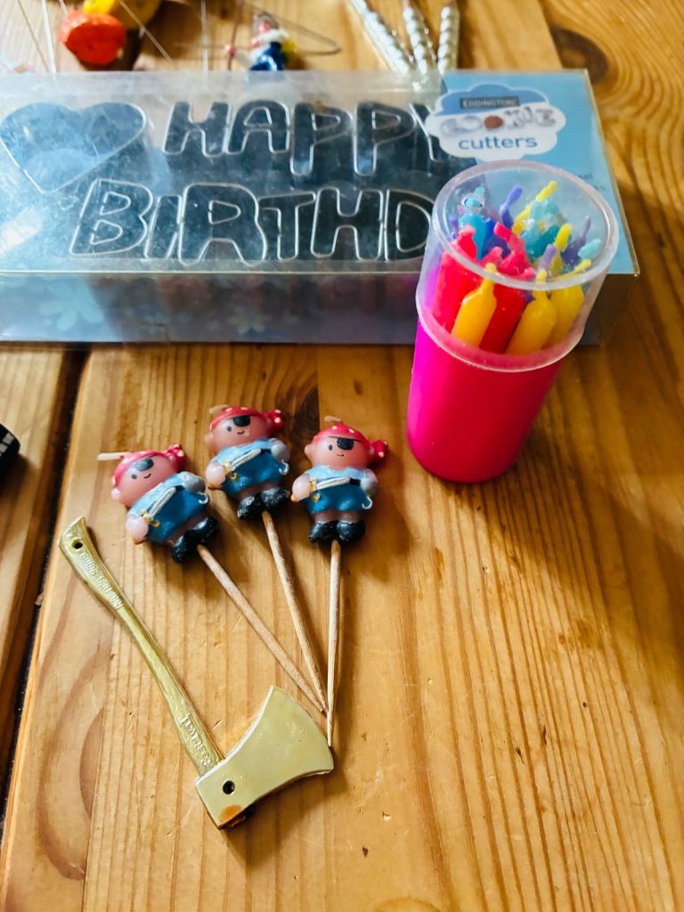 Cake decoration bundle 