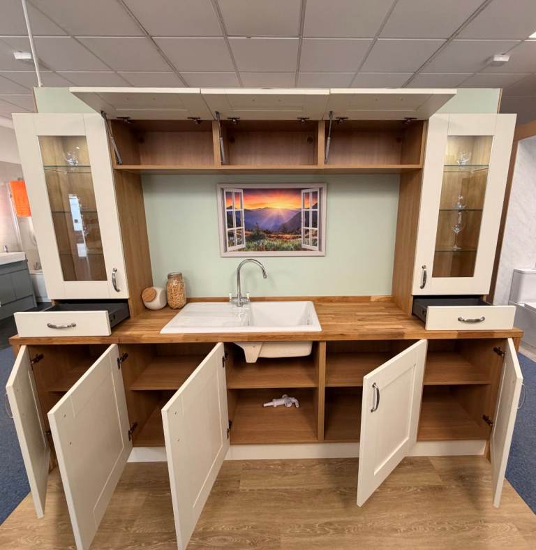 Ex Display Fitted kitchen