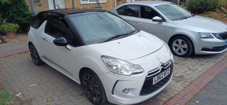 Citroen, DS3, Hatchback, 2013, Manual, 1560 (cc), 3 doors