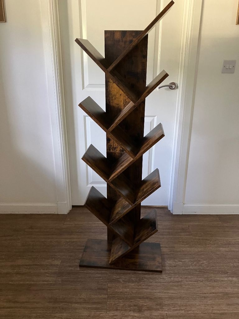 Free standing Tree Shelf unit