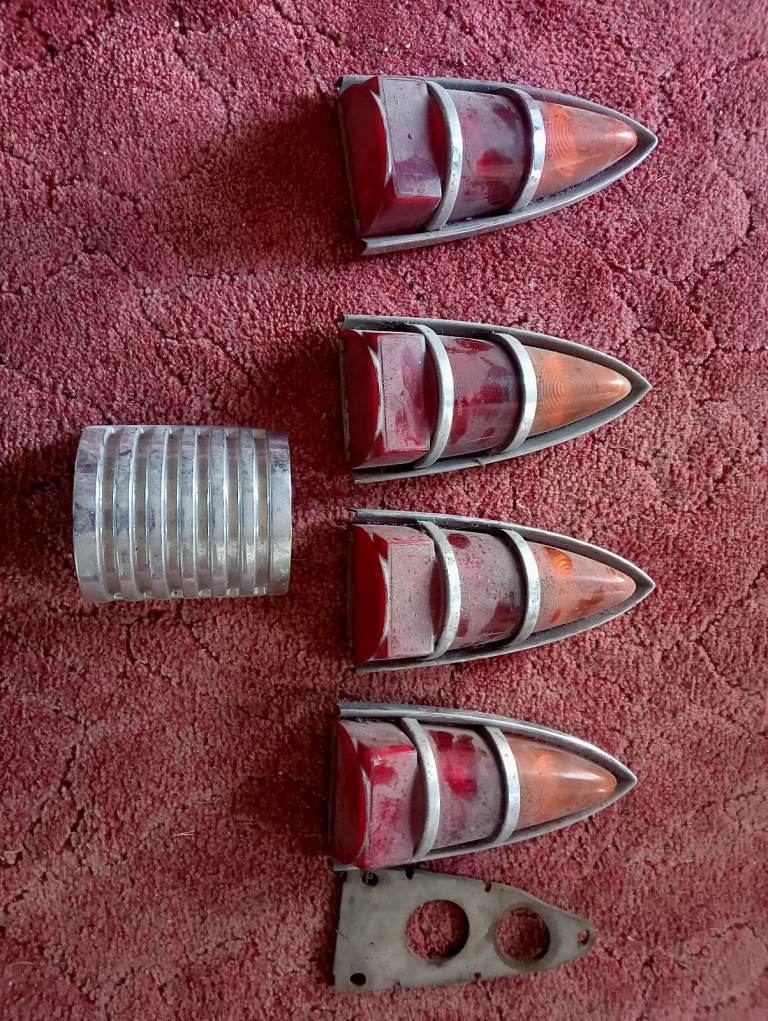 Austin A55 A60 CAMBRIDGE LAMPS LIGHTS TRIM