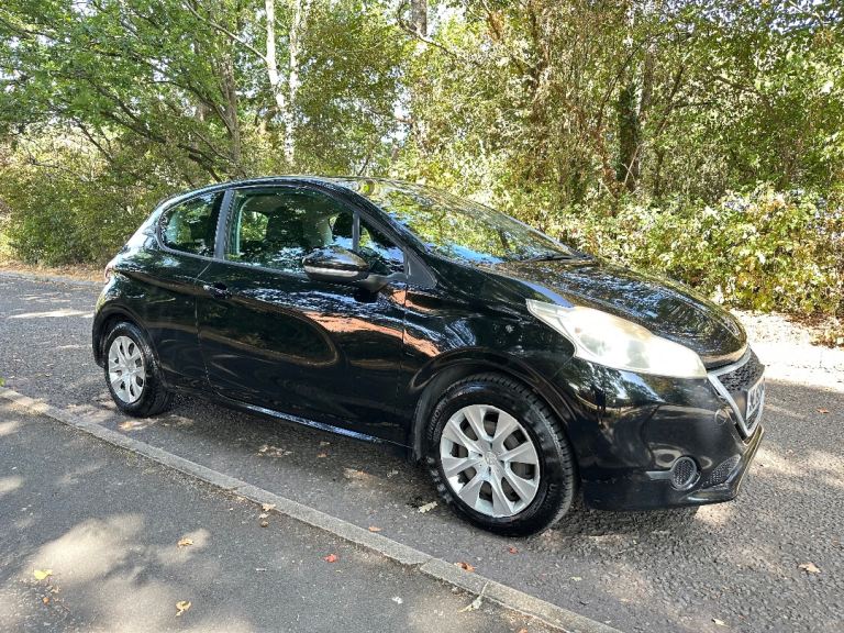 Peugeot 208 1.4 HDI £20 tax 70MPG