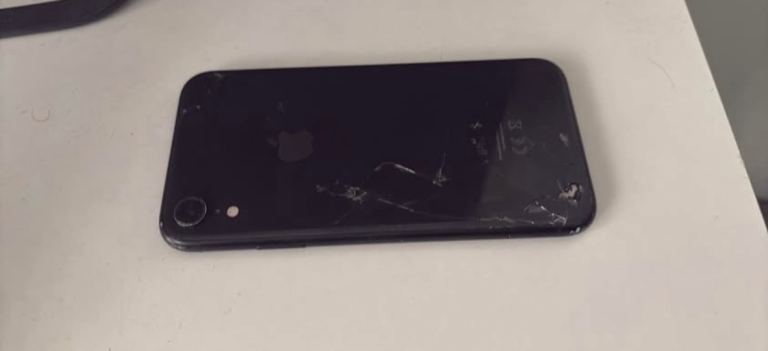 Apple iPhone XR Black - Cracked Back, Working Order
