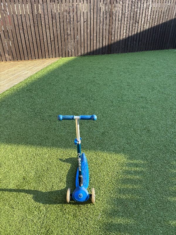 Globber 3 wheel adjustable scooter