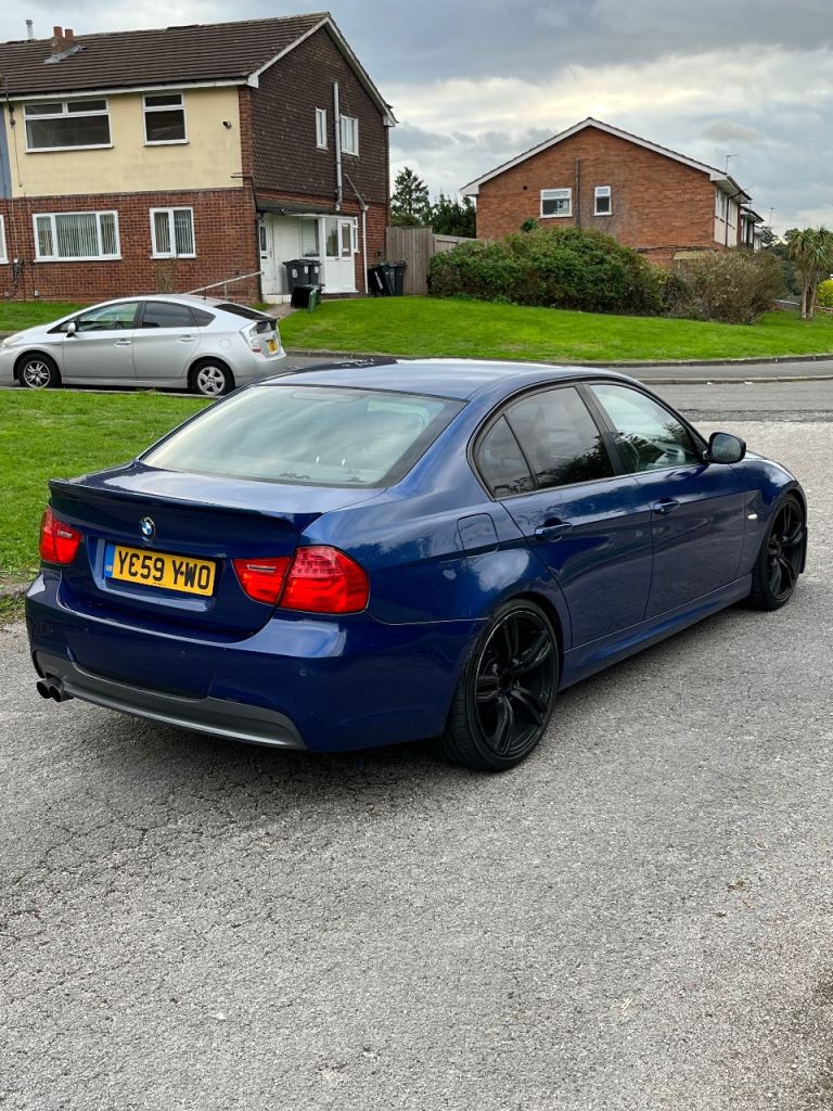 BMW, 3 SERIES, Saloon, 2009, Manual, 1995 (cc), 4 doors