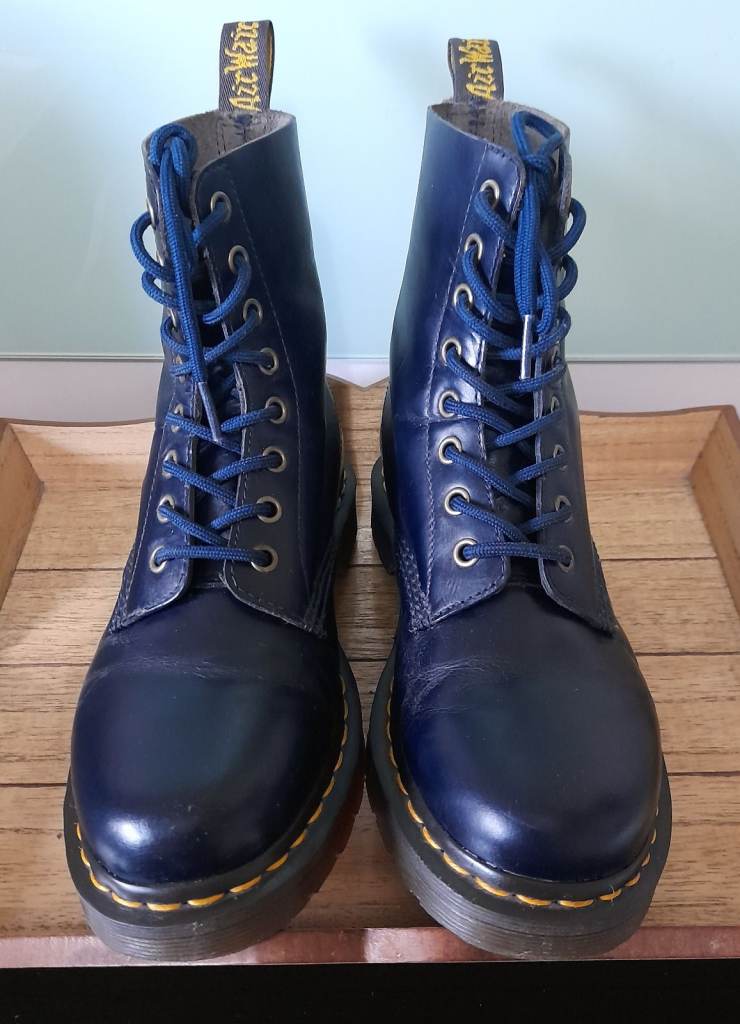 Dr. Martens Pascal Virginia soft leather 1460 boots, navy, size 5