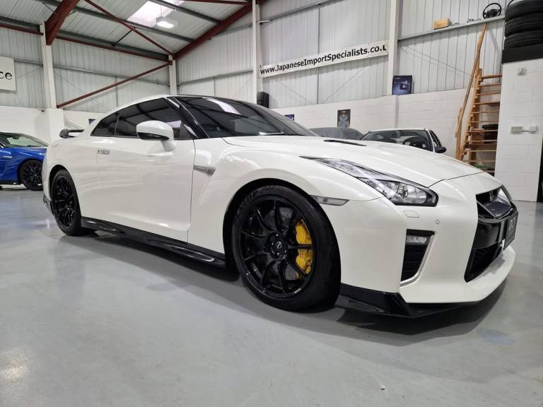 NISSAN GT-R TRACK EDITION White Semi-Auto Petrol, 2022