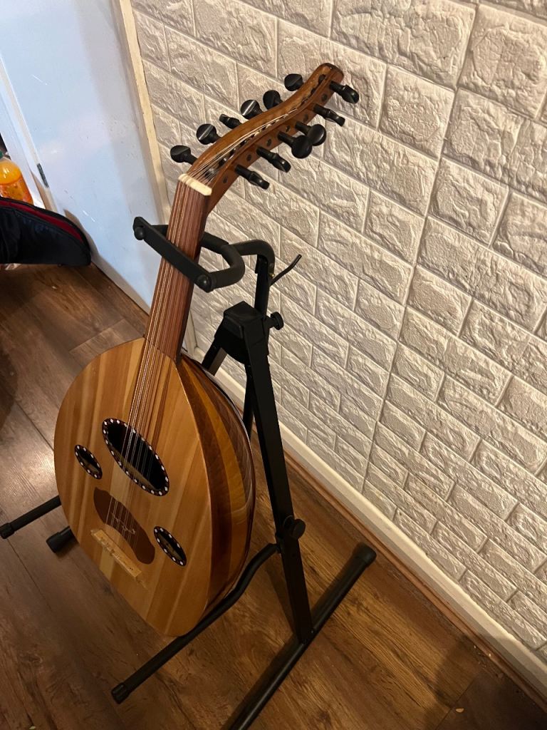 Beautiful Wooden Egyptian Oud with  Soft Case – Good Condition