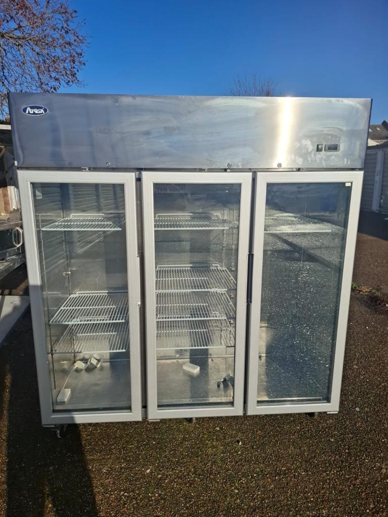 Commercial fridge 