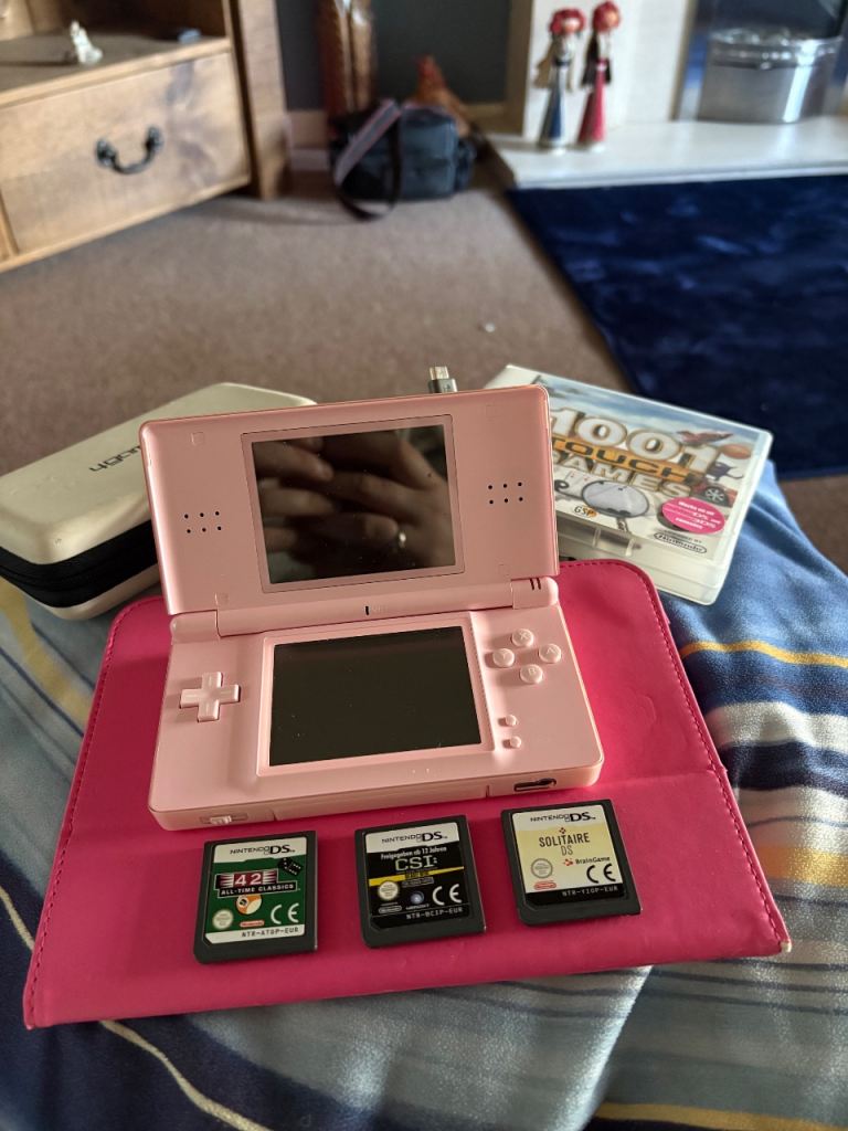 Nintendo Ds pink 