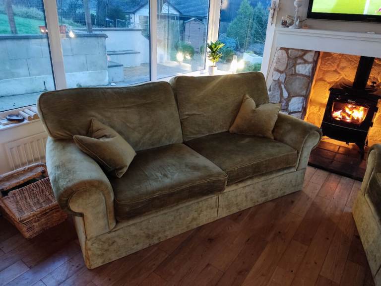 Mark's and Spencer's 3 seater & 2 seater sofa. Excellent condition 