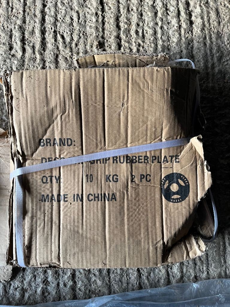 NEW 6ft 2 inch 12.5kg Olympic barbell set + 20kg trigrip weight plates (2x10kg)